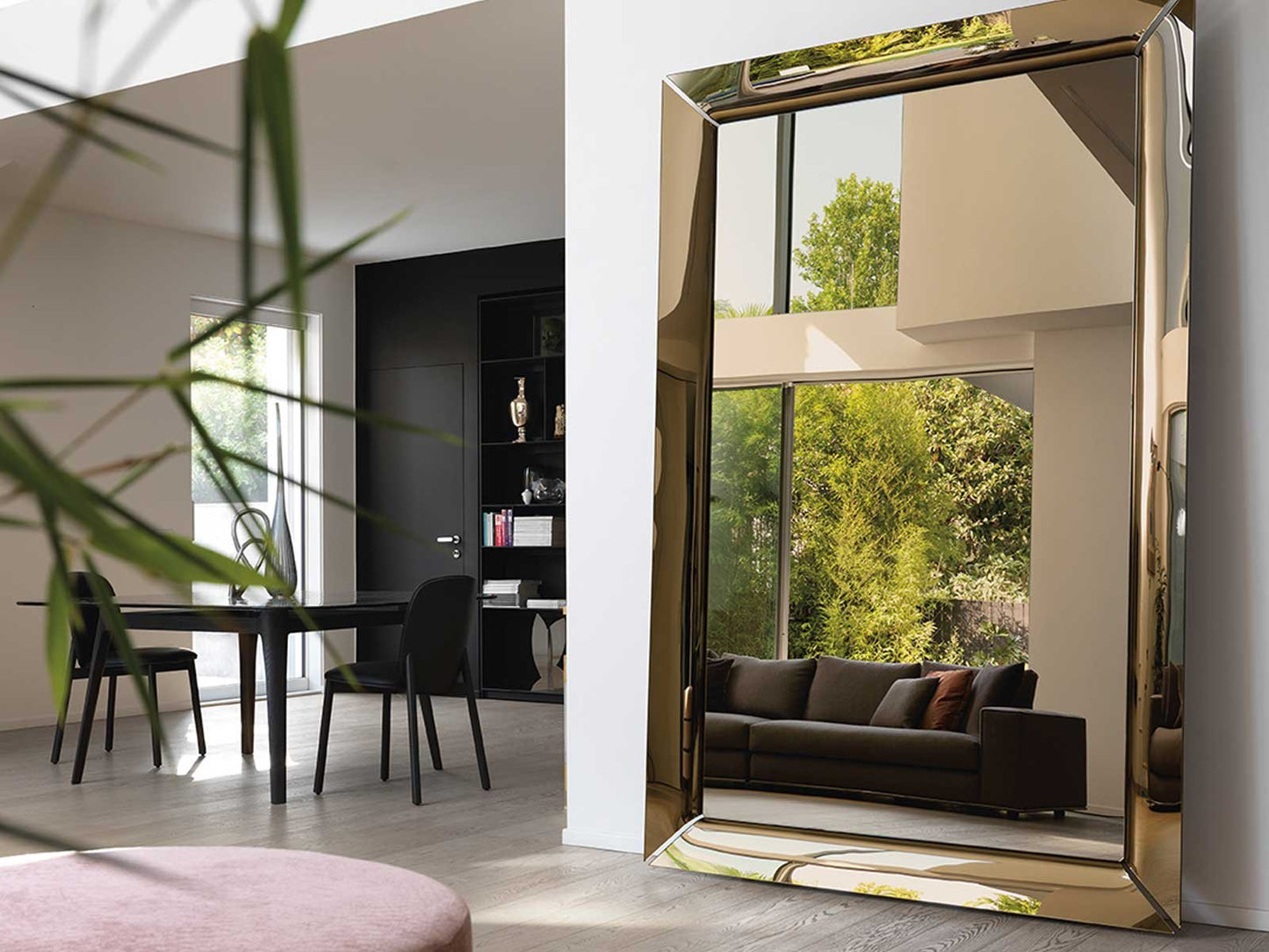 Caadre Free - Bronze Glass