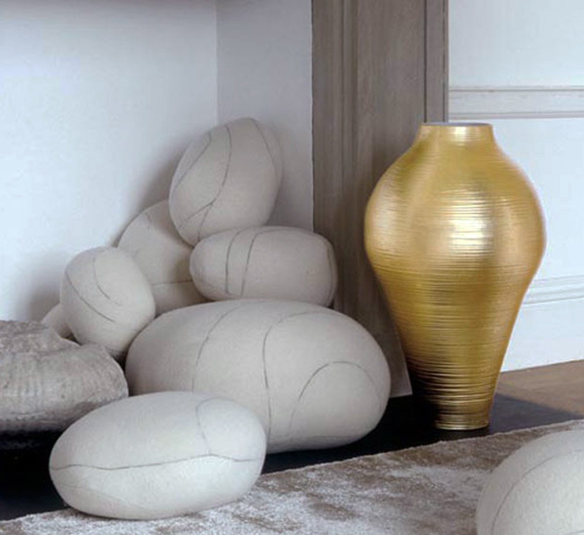 Gold Collection Vase 02